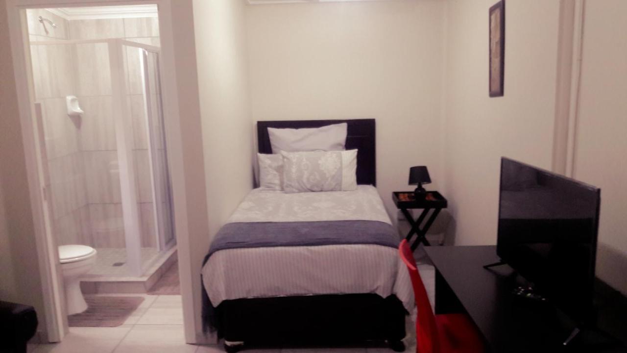 Zanevovo Hotel Scottburgh Bagian luar foto
